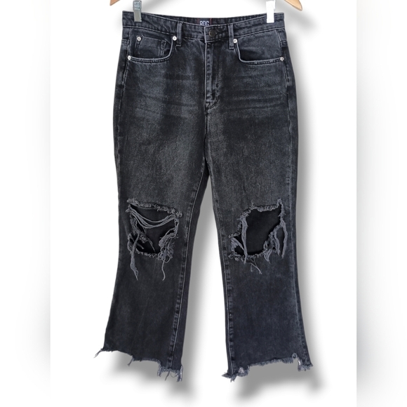 BDG Boot Crop Distressed Jeans in Black Wash - Picture 2 of 5